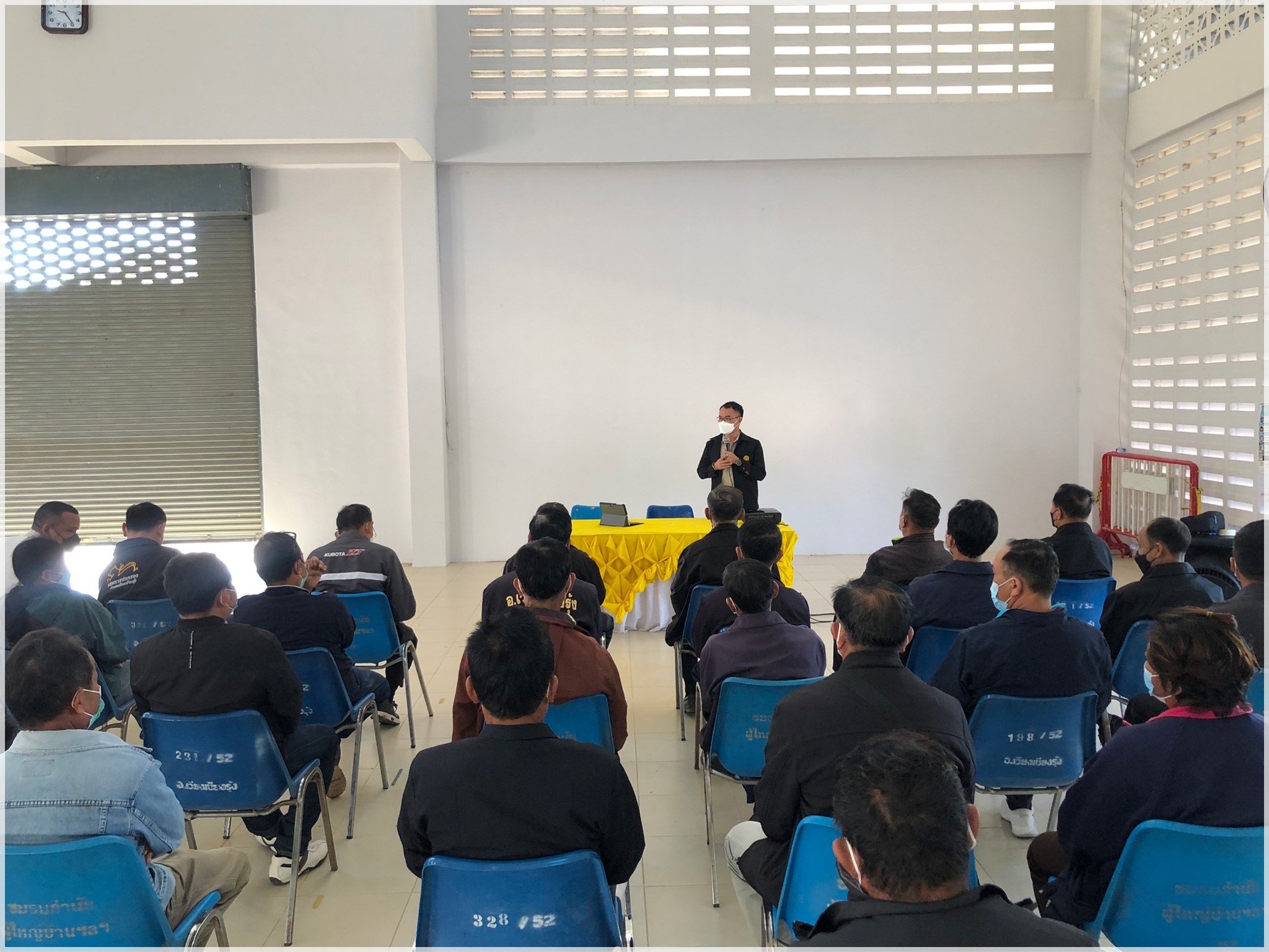 สำนักงานบังคับคดีจังหวัดเชียงราย ร่วมบรรยายให้ความรู้เกี่ยวกับกฎหมายเบื้องต้น  และภารกิจของกรมบังคับคดีให้แก่ประชาชน